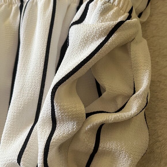 Iris Basic Romper /Jumpsuit NWT - Picture 6 of 10